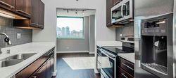  E Huron St