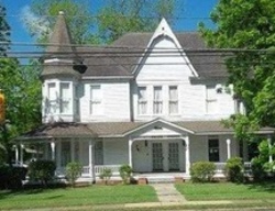  College Ave