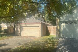  Yewleaf Dr