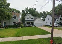  Lakeview Ave