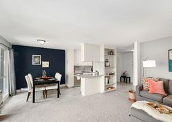  Oak Grove Rd Apt 124