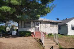  Lowell St
