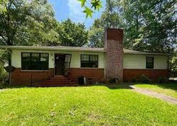  Meadowbrook Dr