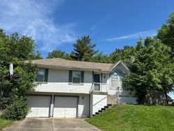  N Manor Cir