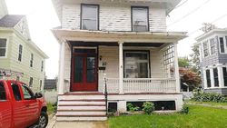  E Utica St