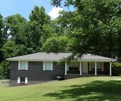  Mobley Dr
