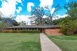  Oaklawn Dr