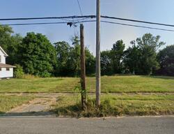  E Dewey Ave