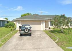  Sw Breezeway St