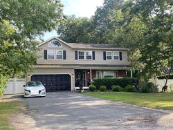 Holtsville