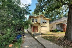  Highland Ave