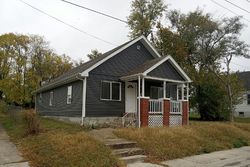  E Holt St
