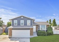  S Yarrow Cir