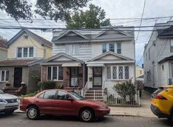  85th St
