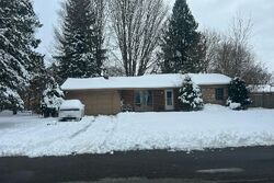  Woodside Dr