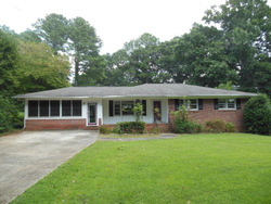 Parkwood Ln