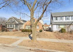  E Carpenter Ave