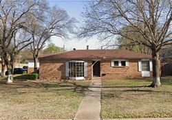  Meadowbrook Dr