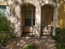 W Mountain View Blvd