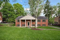  Lindenwood Dr