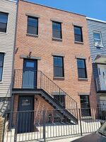  Lorimer St