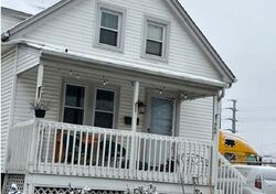  E Troy St