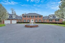  Ridgeview Dr