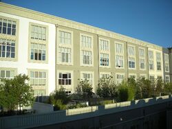  Santana Row Apt 218