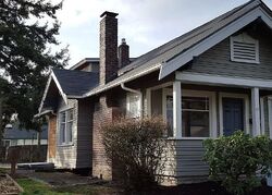 N 39th St