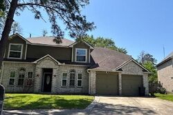 Tan Oak Cir