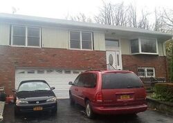  Evarts Ave