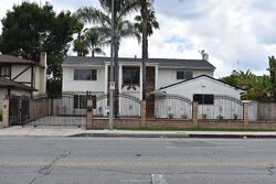  Lindley Ave