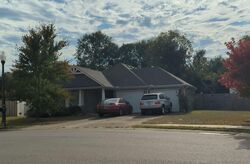  Glenwood Ln