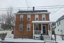 Gable St
