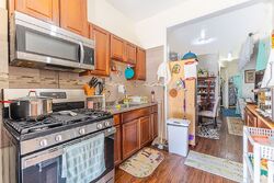  E 23rd St