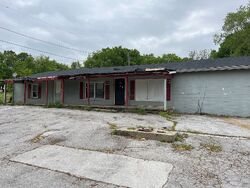  Plum Springs Rd