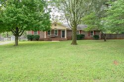  Colonial Cir