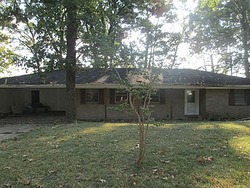 Tanglewood Dr