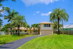  Eastview Dr