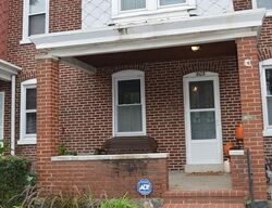 N Scott St