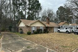 Heatherlynn Cir