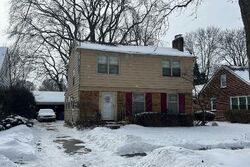  Spruce St Se