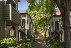  Canyon Oaks Dr Apt C