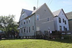  N 34th St