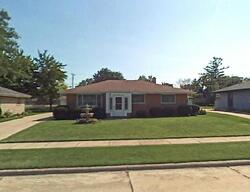  W Kiehnau Ave
