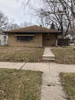  N 74th St