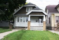  N 37th St