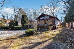  Suncrest Dr