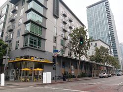  W 9th St Apt 601