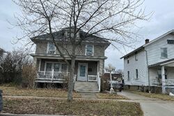  Riverview Ave